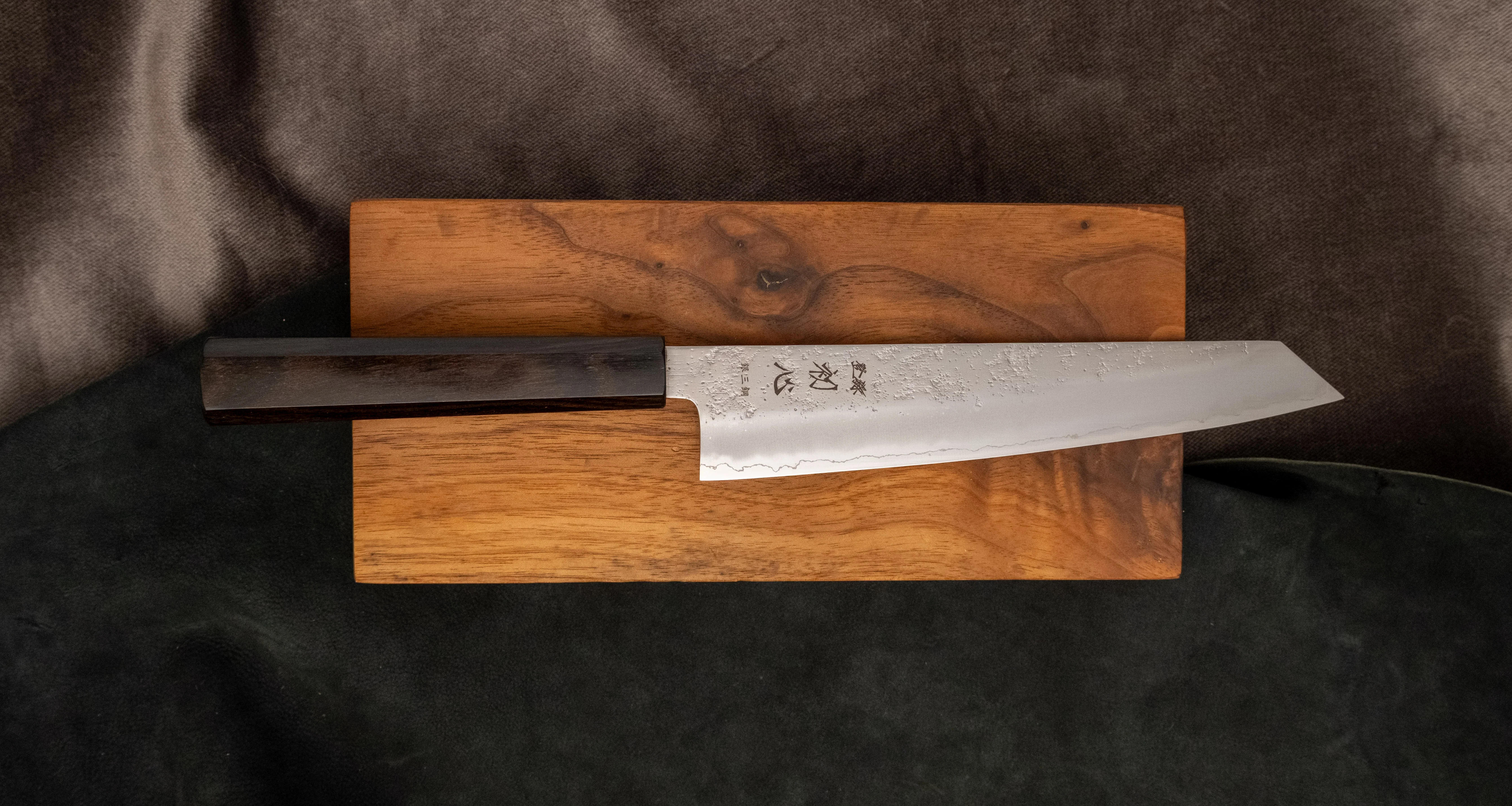 Hatsukokoro Ginrei Kiri-Gyuto Ginsanko Nashiji Ebony 205mm (8.1") - Image 4