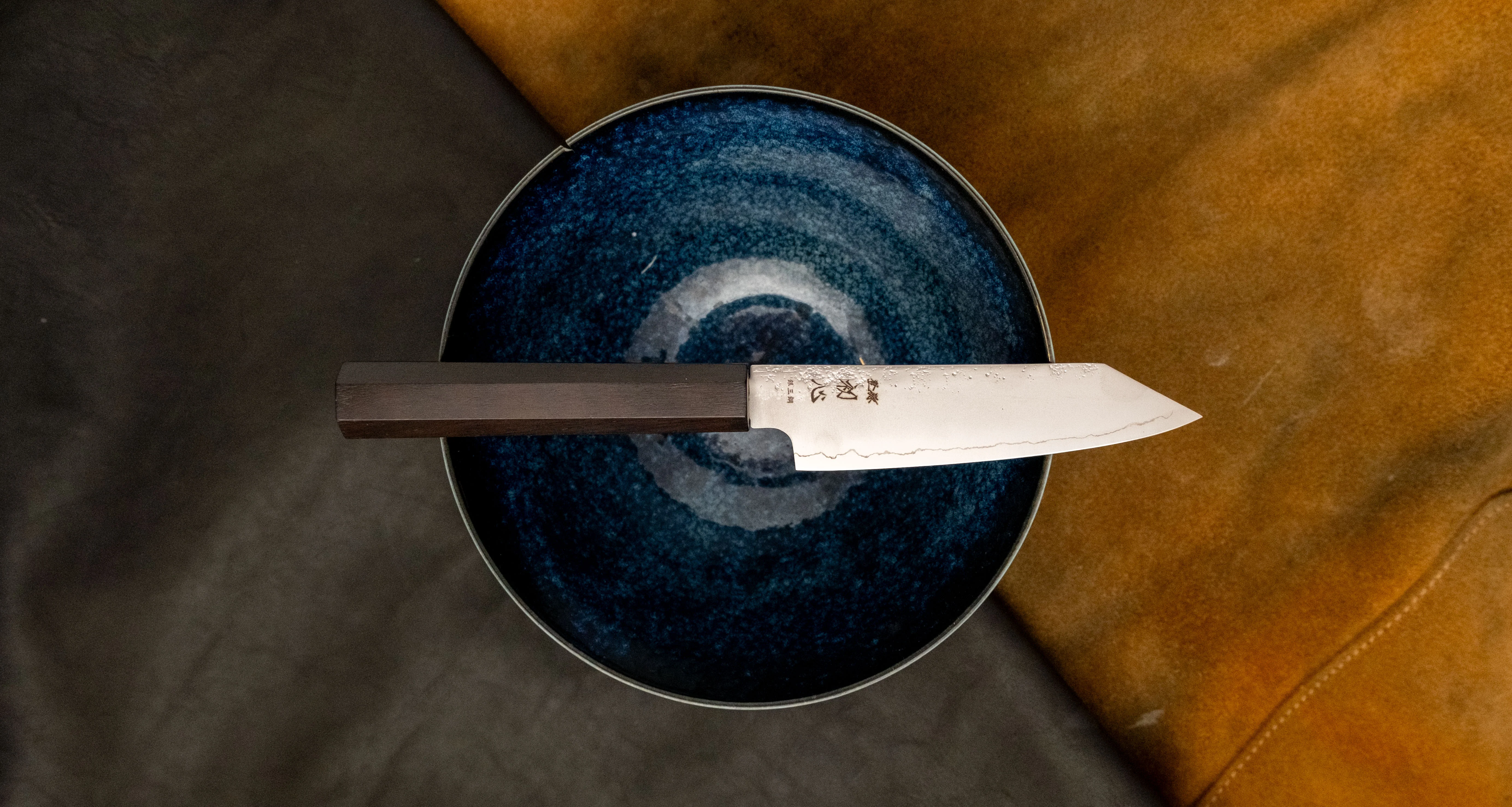 Hatsukokoro Ginrei Kiri-Petty Ginsanko Nashiji Ebony 125mm (4.9") - Image 4