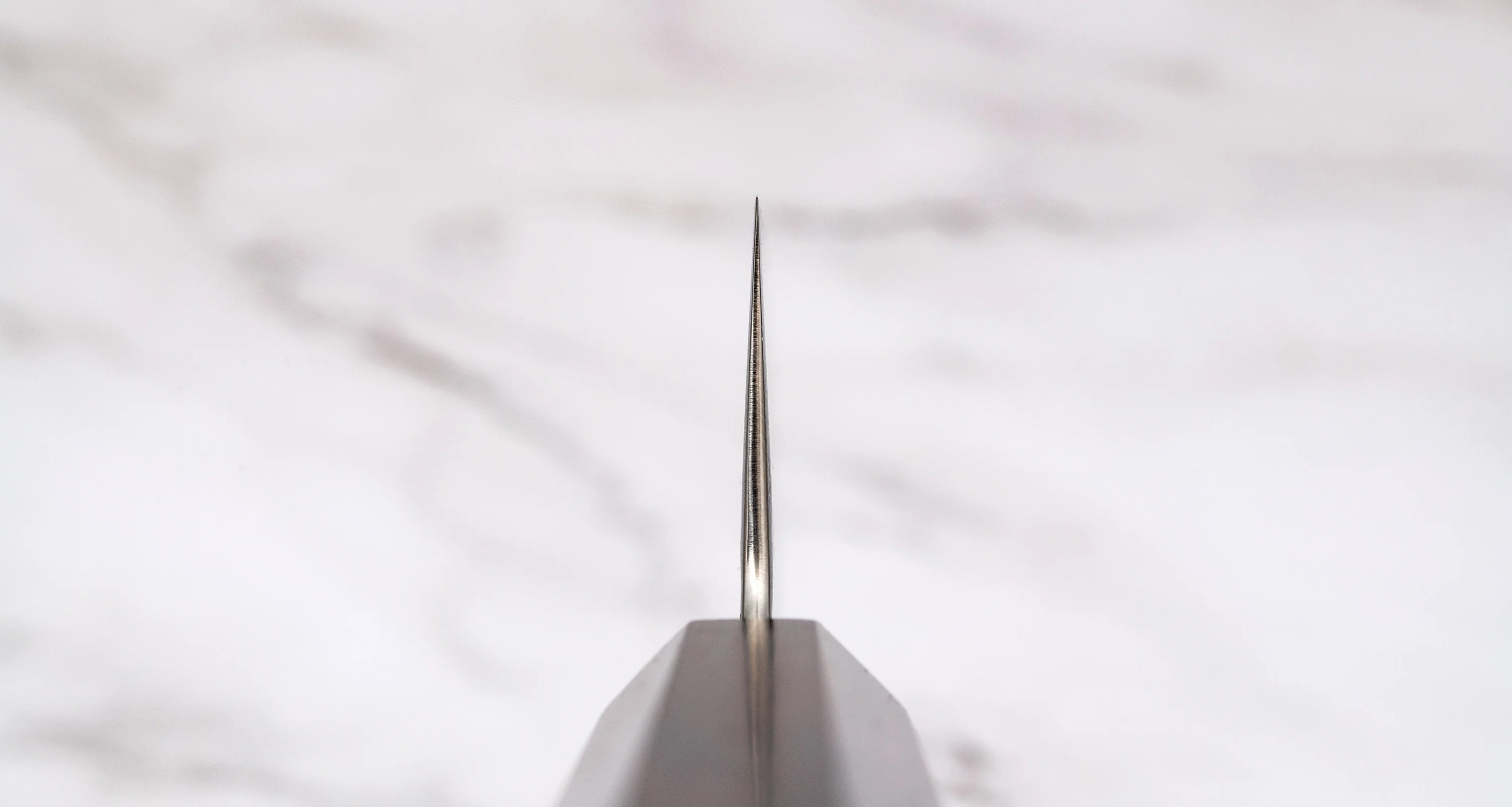 Hayabusa Gyuto VG-10 Tsuchime Damascus Ebony 240mm (9.4") - Image 3