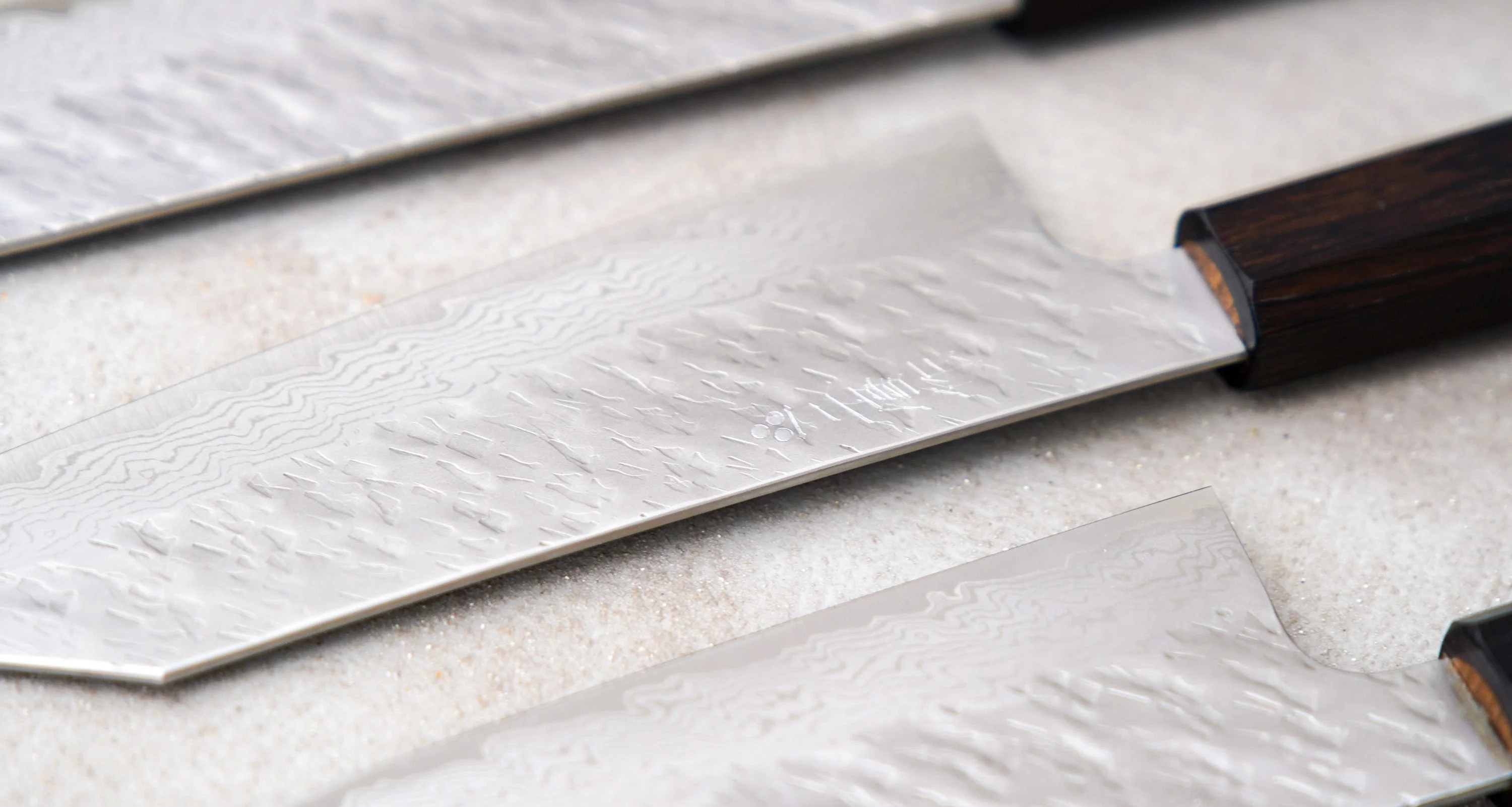 Nigara Kiritsuke Gyuto VG-10 Damascus Tsuchime 210mm (8.2") - Image 5