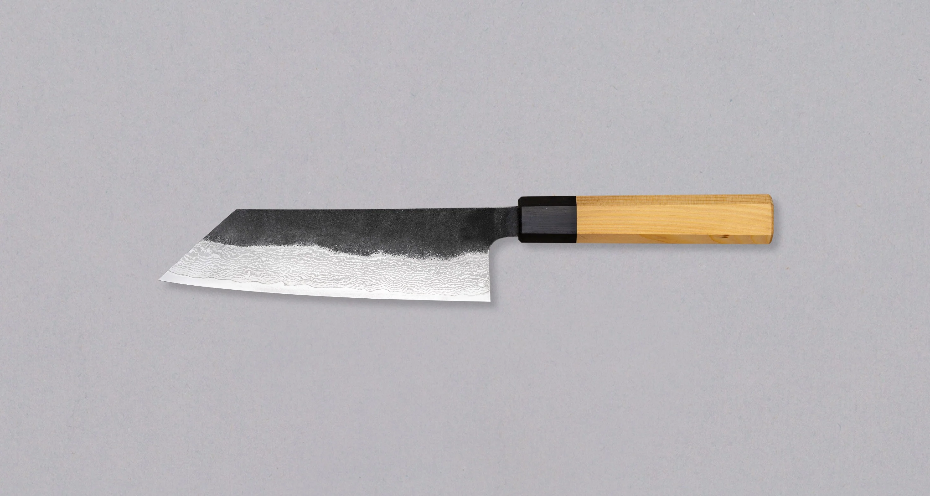 Tojiro Atelier Bunka VG-10 Kuro-uchi Damascus 170mm (6.7") - Image 2