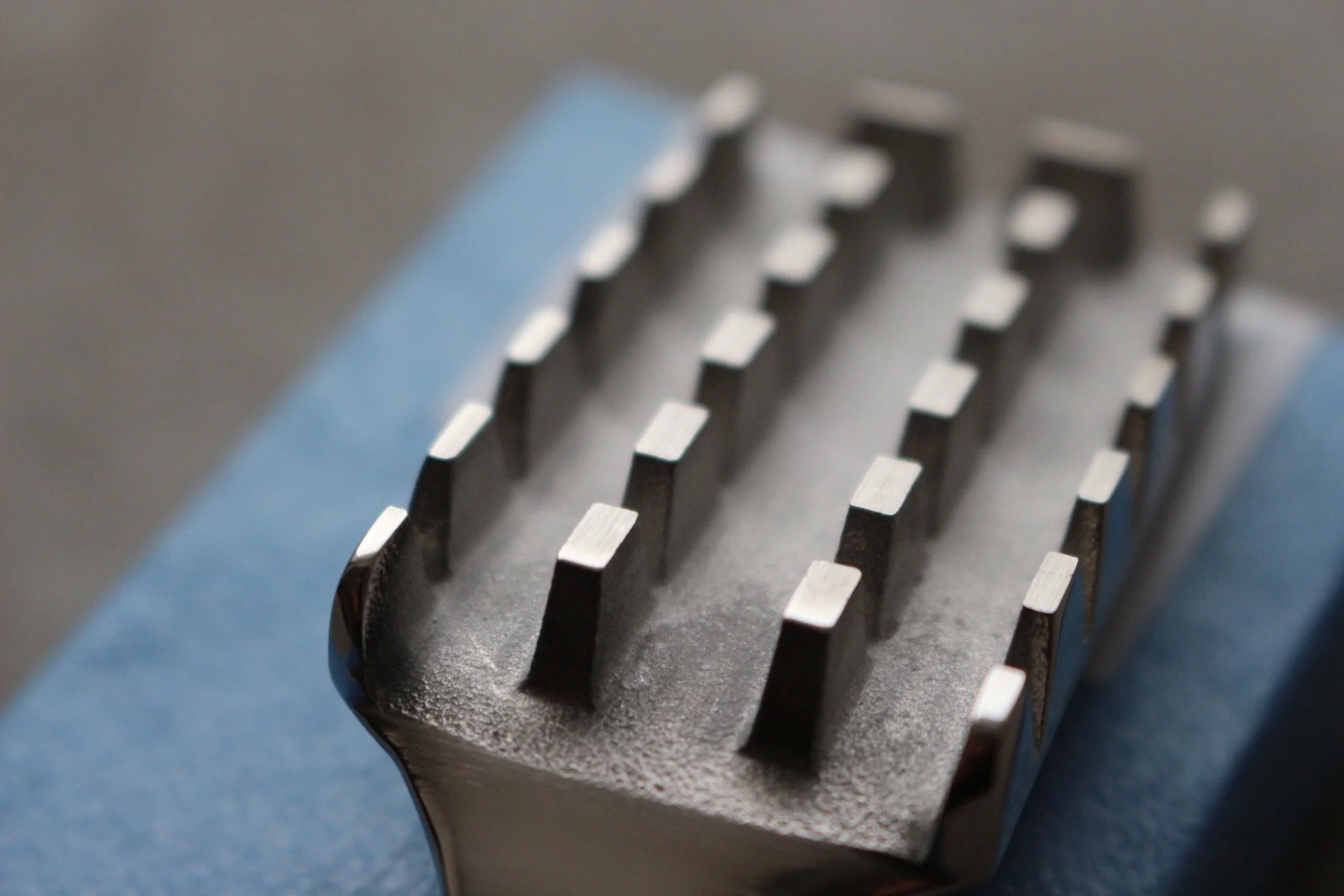 Tojiro Fish Scaler - Image 4