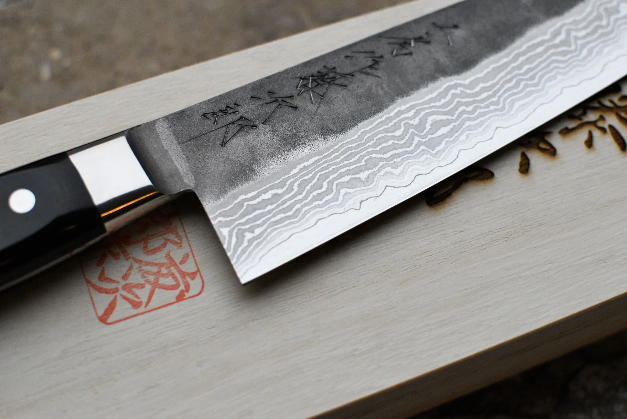 Tojiro Atelier Gyuto Kuro-uchi 240mm (9.5") - Image 2